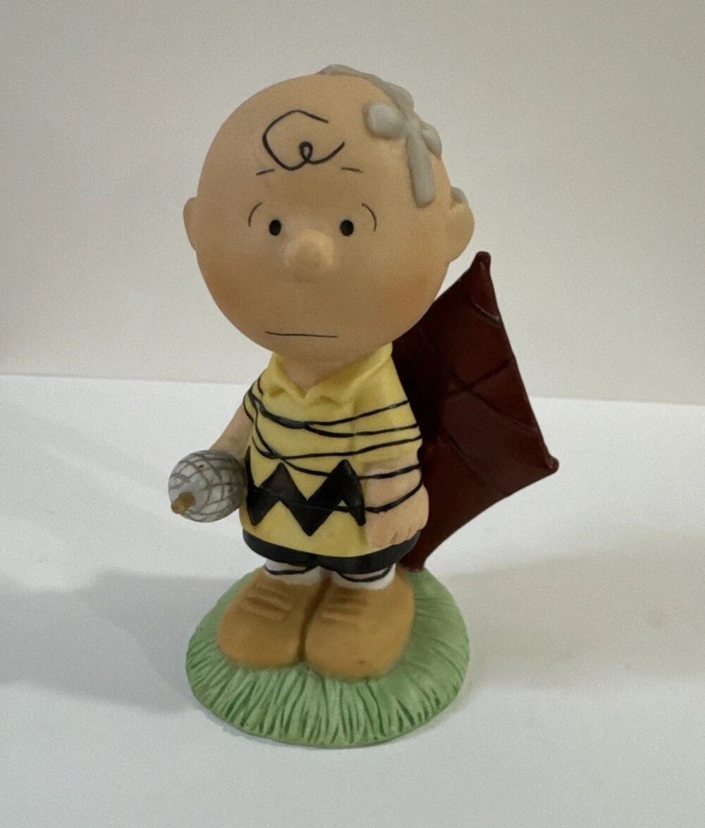 PEANUTS Snoopy Charlie Brown tied up in Kite Westland Giftware Figurine # 8216